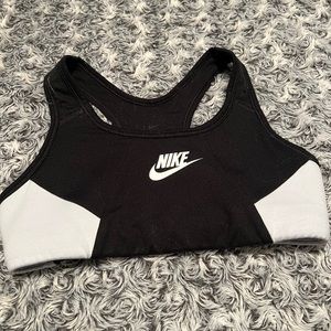 Nike Kids Sports  Bra size small